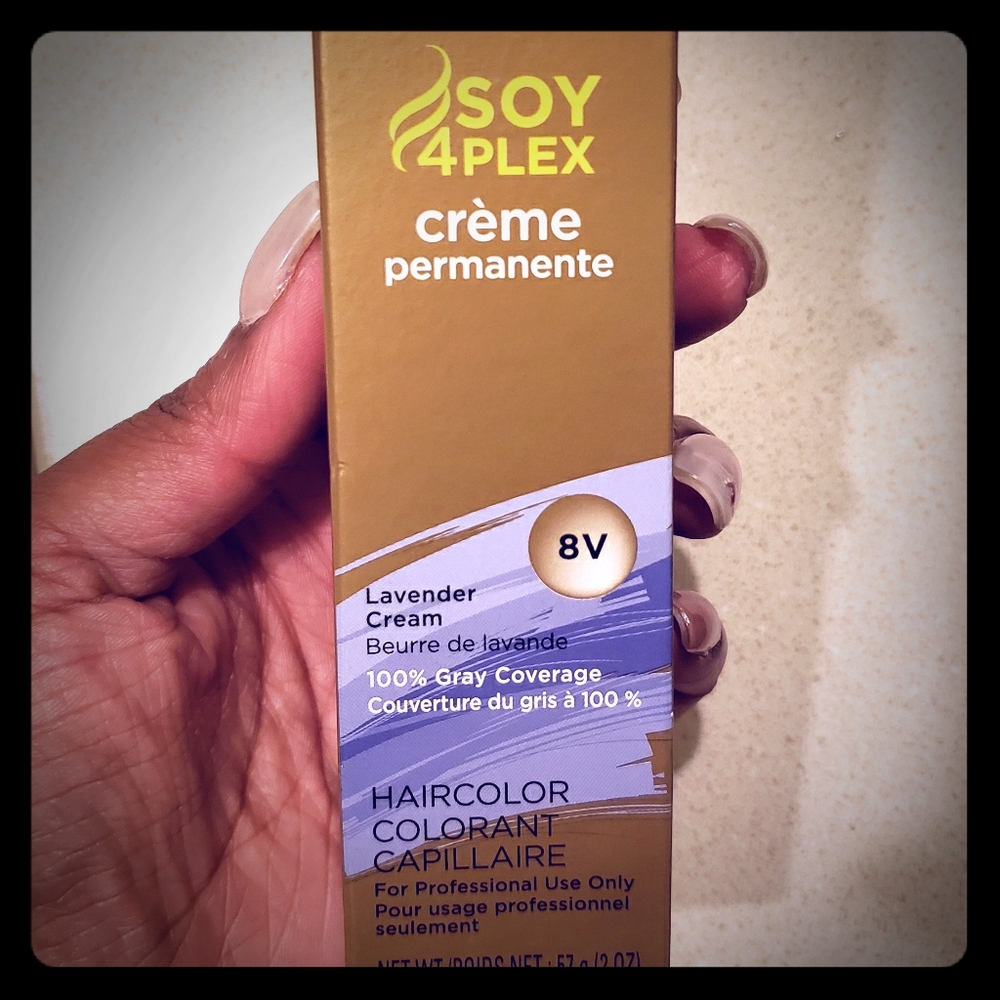 🌟 Clairol Soy 4Plex Permanent 8V Lavendar Cream